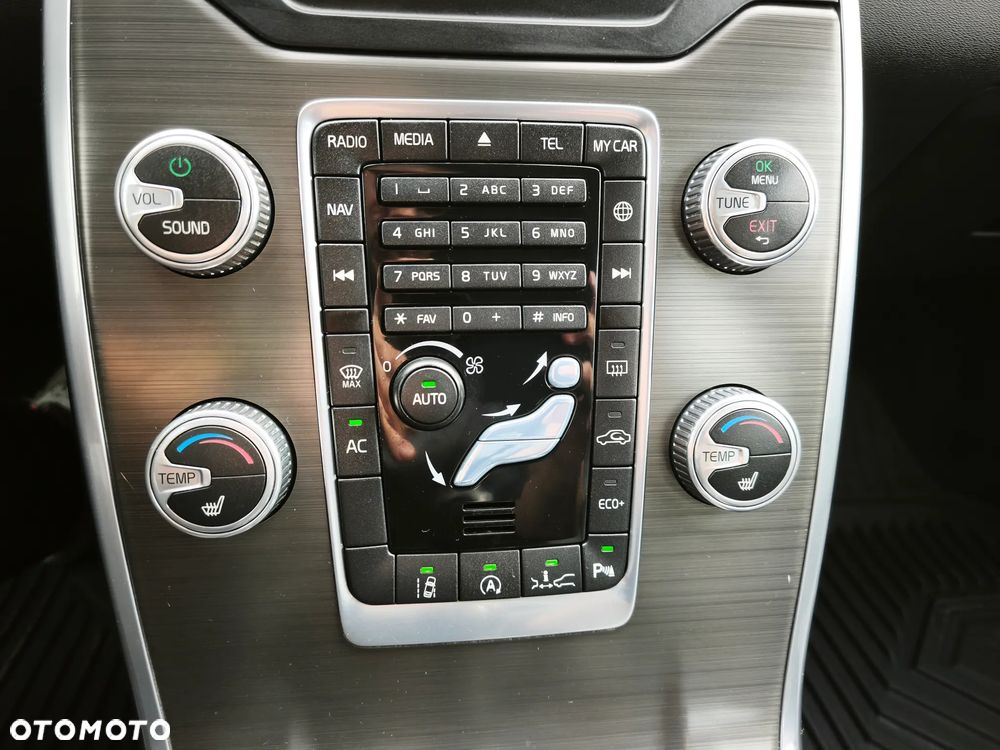 Volvo XC 70 D4 Drive-E Summum - 23