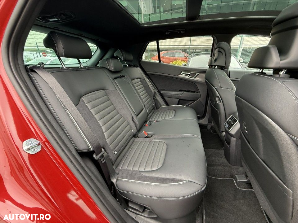 Kia Sportage 1.6 T-GDI HEV 6AT 4x4 GT Line - 19