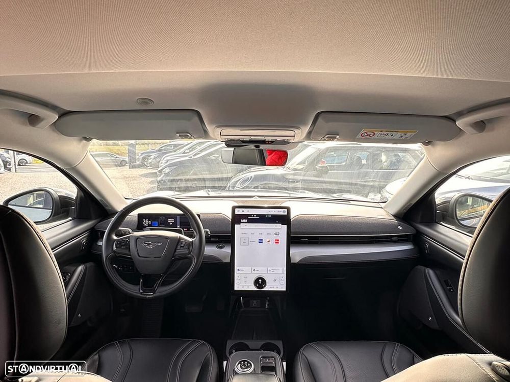 Ford Mustang Mach-E Alargada - 30