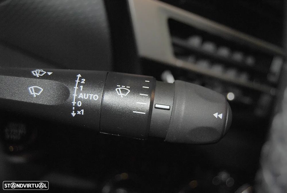 Citroën C4 1.2 Hybrid Plus e-DSC6 - 32