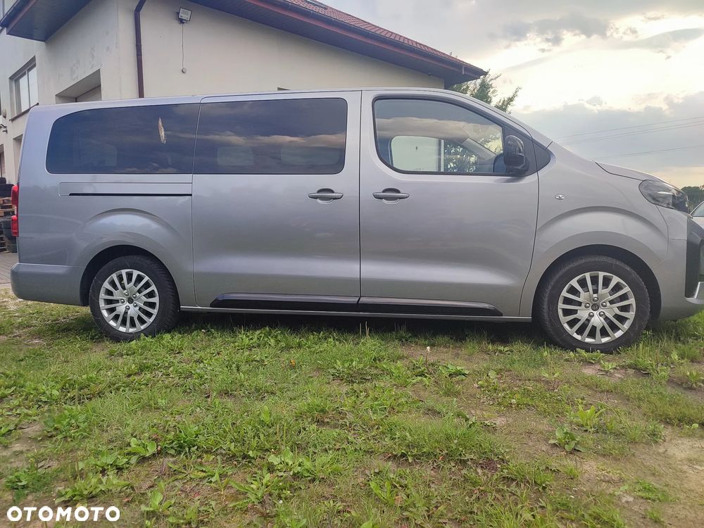 Peugeot Traveller 2.0 BlueHDi Long Business EAT8 - 9