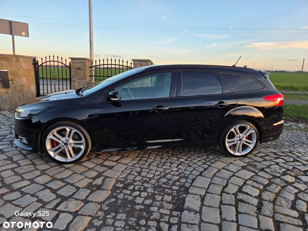 Ford Focus 2.0 TDCi ST PowerShift - 7