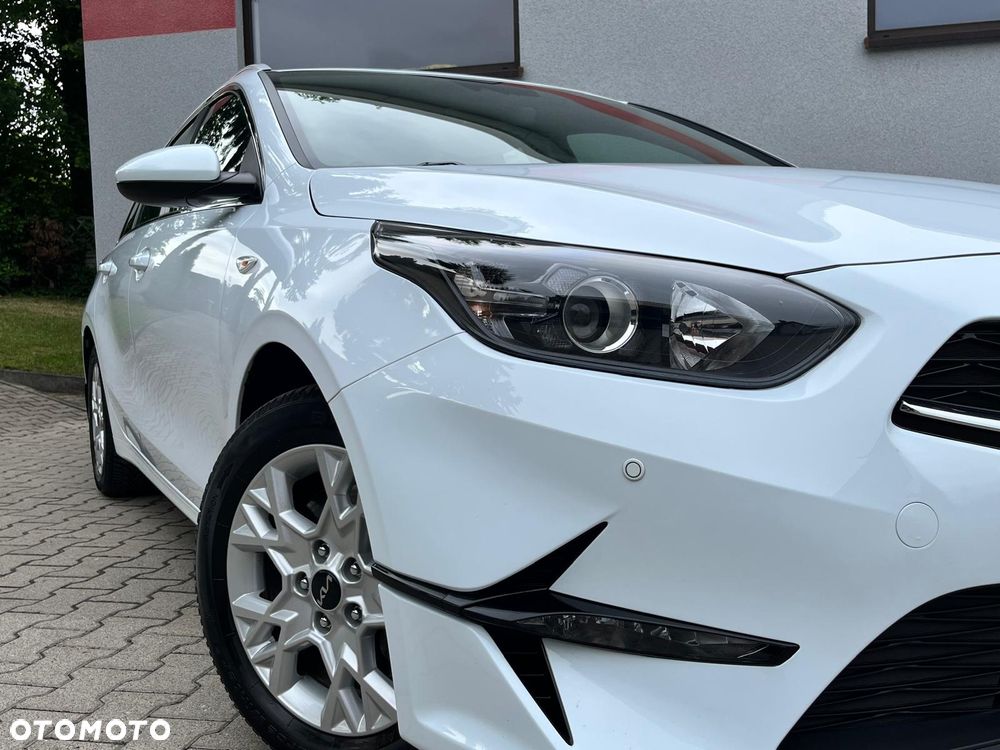 Kia Ceed 1.5 T-GDI M - 10