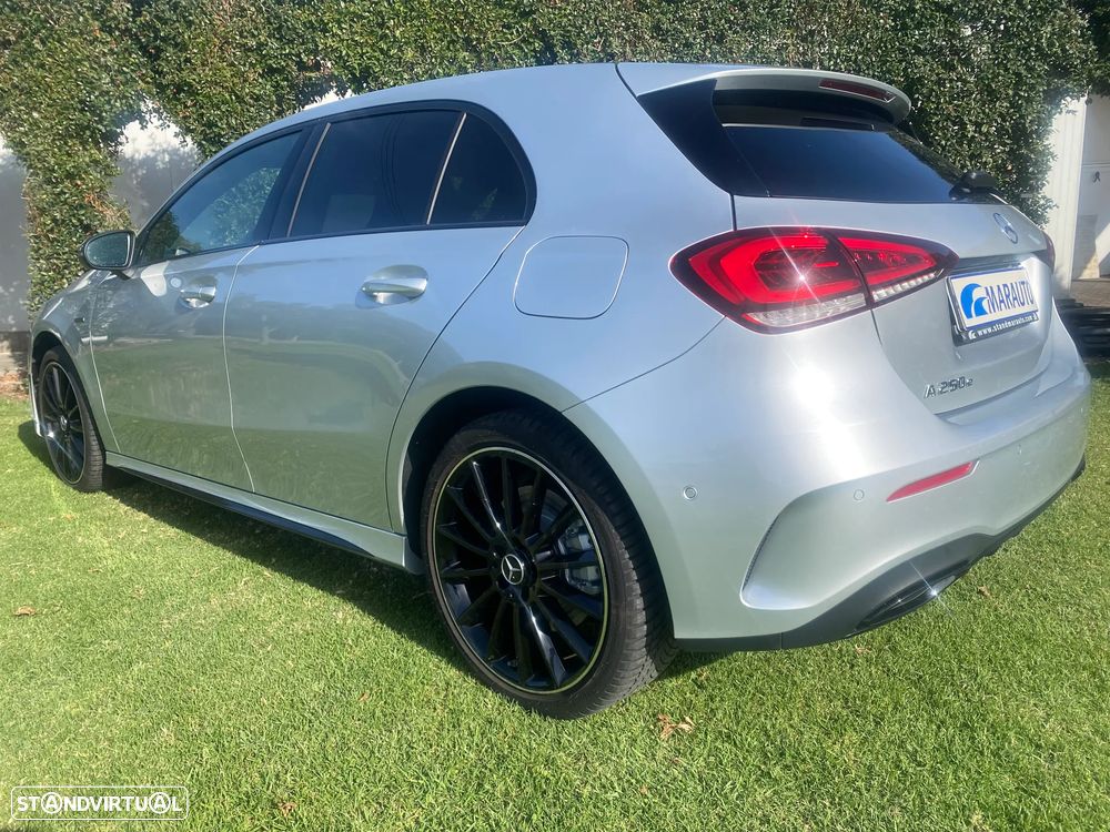 Mercedes-Benz A 250 e AMG Line - 18