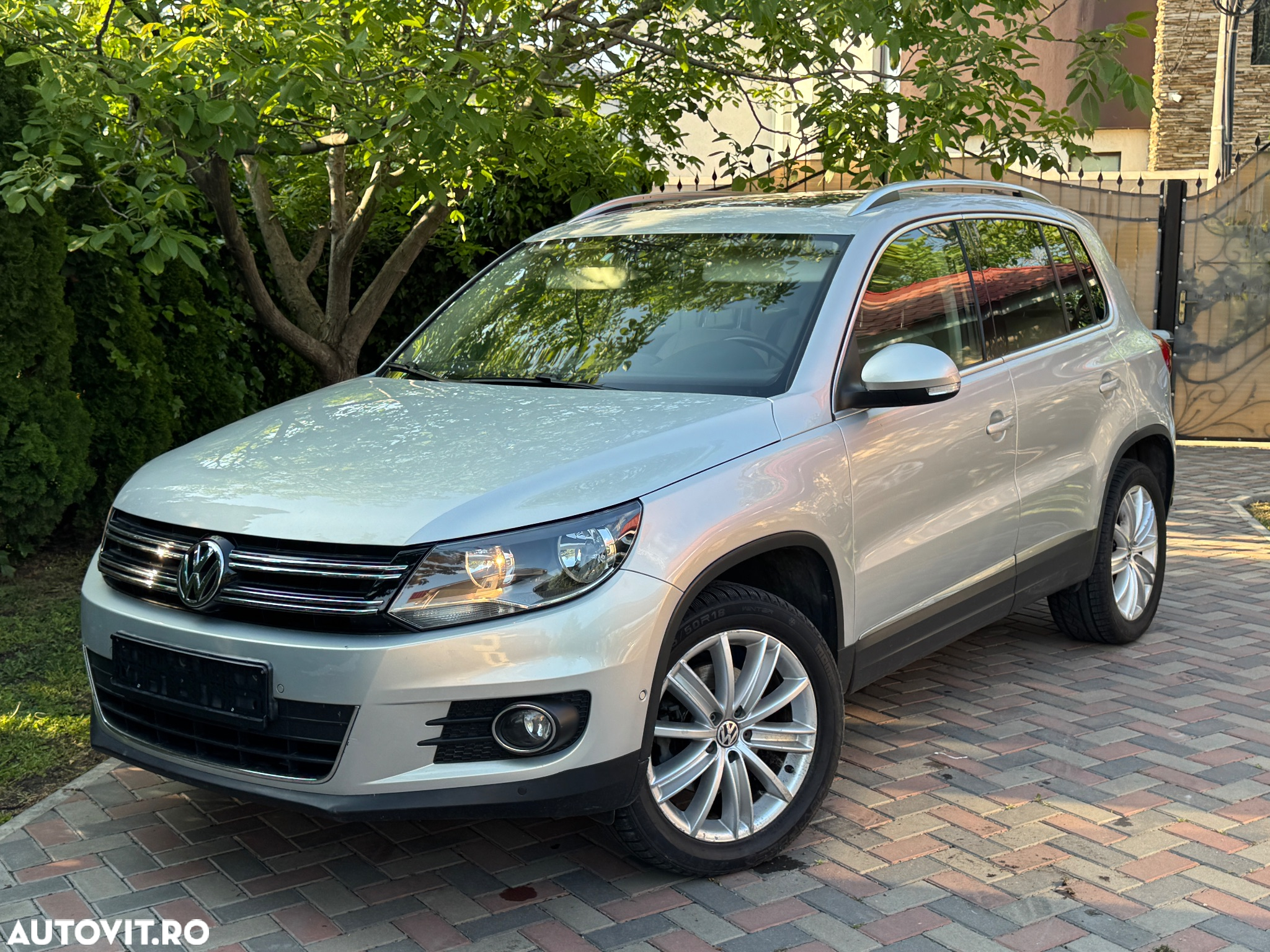 Volkswagen Tiguan 1.4 TSI 4Motion Lounge Sport & Style - 2