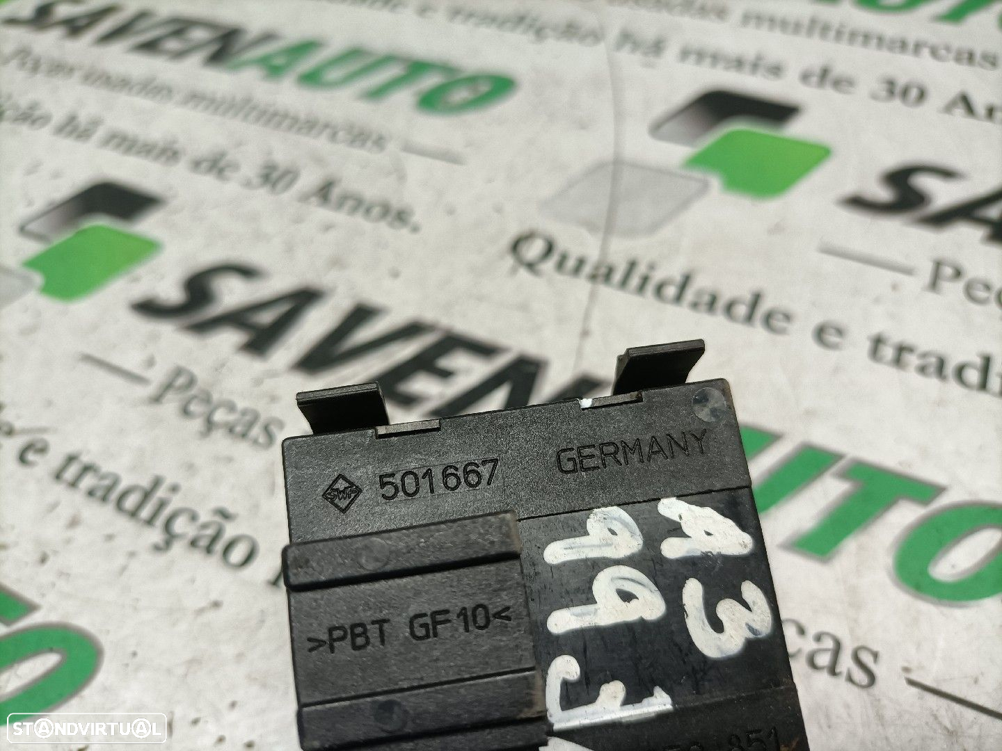 Botão / Botões / Comutador Vidro Esq Audi A3 (8L1) - 3
