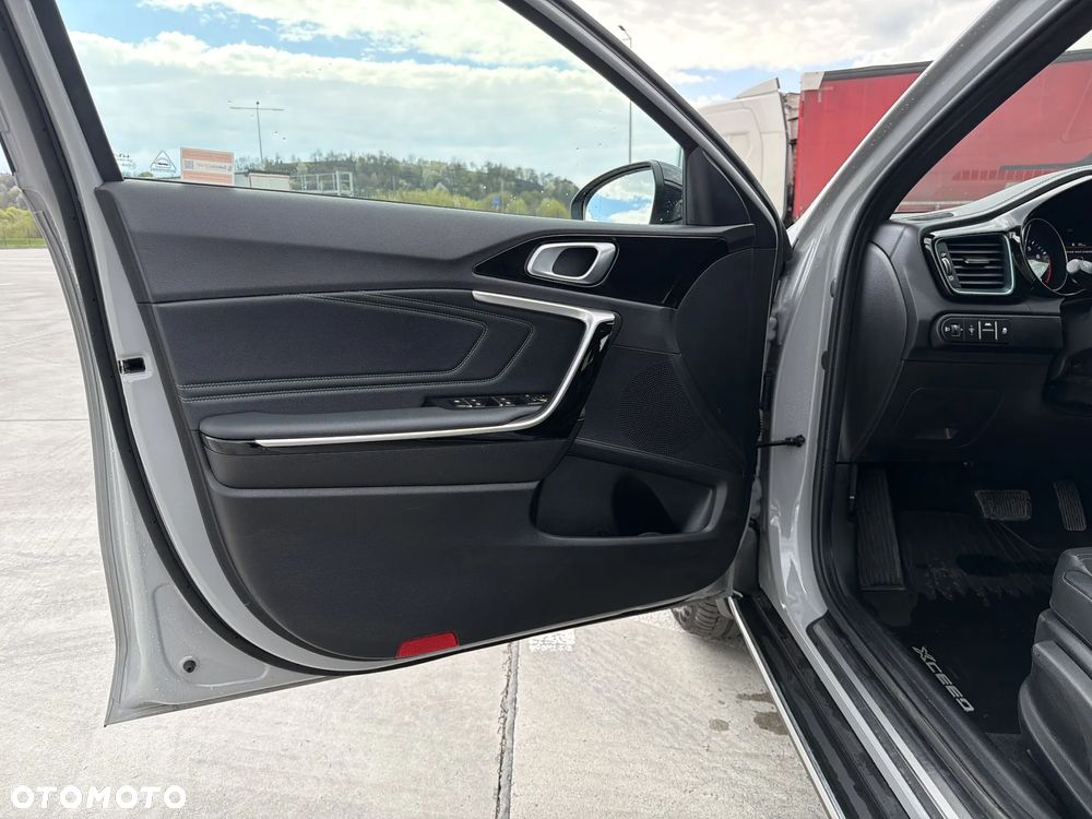 Kia XCeed 1.6 T-GDI Tribute DCT - 10