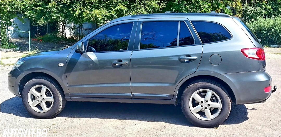 Hyundai Santa Fe - 3