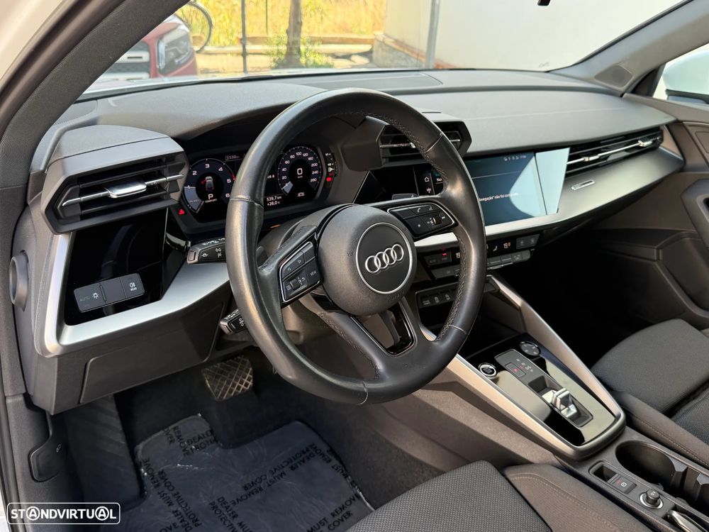 Audi A3 Sportback 30 TDI S line S tronic - 17
