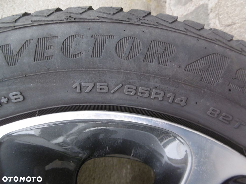 hyundai i10 5.5jx14 et47 4x100 - felga oryginał - 6