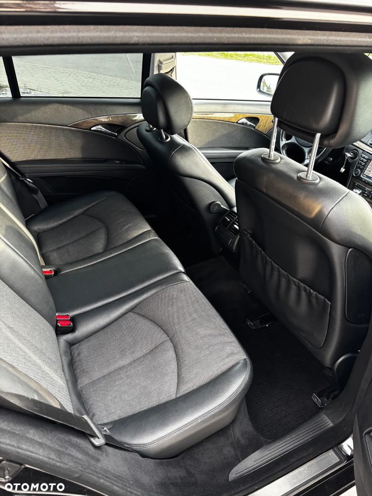 Mercedes-Benz Klasa E - 7