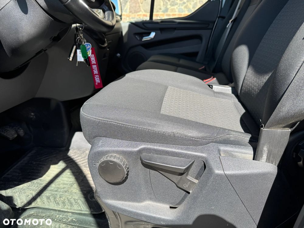 Ford TRANSIT CUSTOM - 3