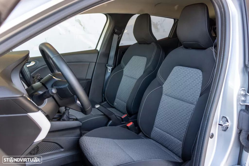Renault Clio 1.0 TCe Limited - 18