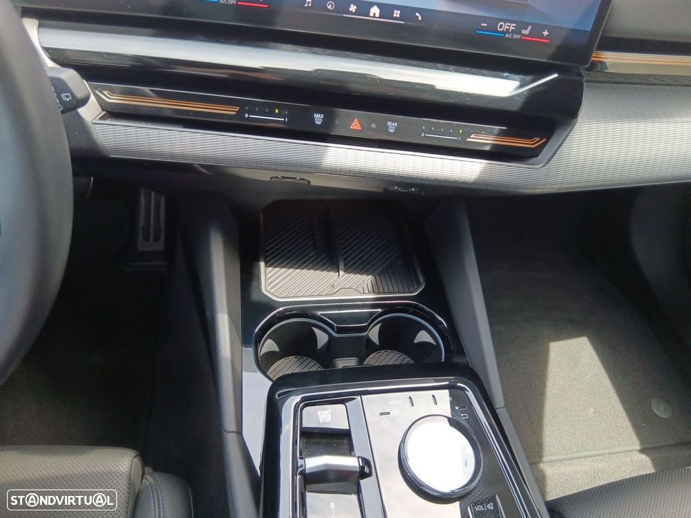 BMW 530 e Pack Desportivo M - 22