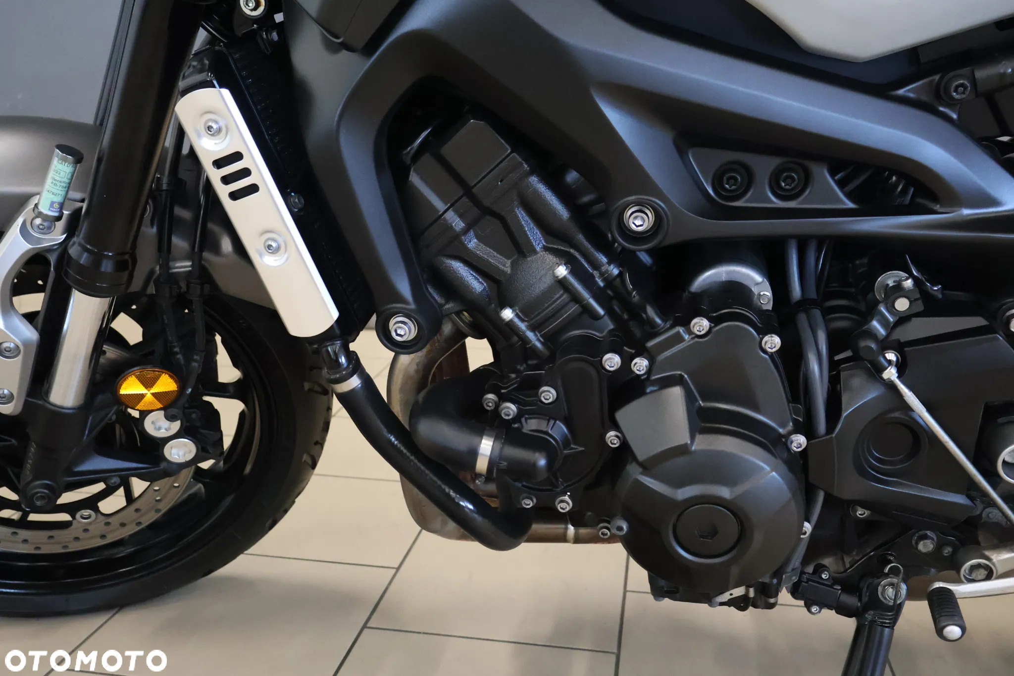 Yamaha XSR - 12