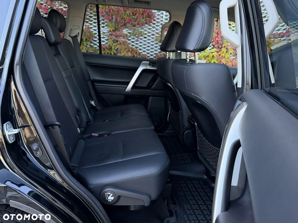 Toyota Land Cruiser LC 2.8 D-4D Executive - 24