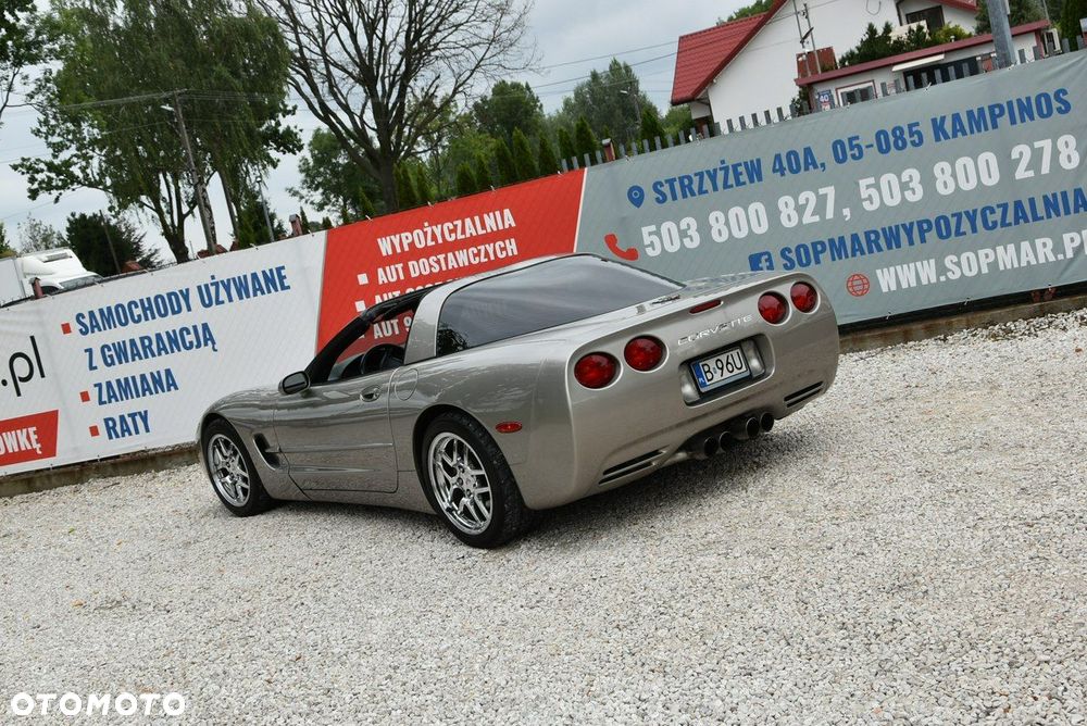 Chevrolet Corvette - 5