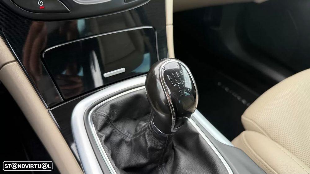 Opel Insignia 2.0 CDTI executive S/S - 35