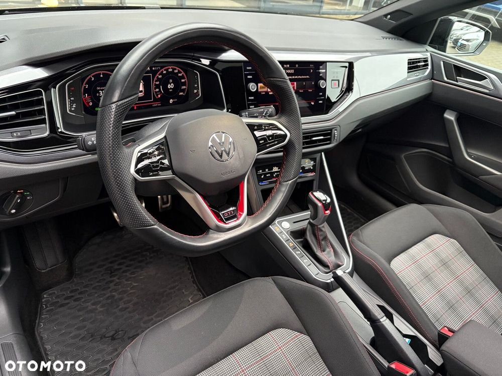 Volkswagen Polo 2.0 TSI GTI DSG - 12