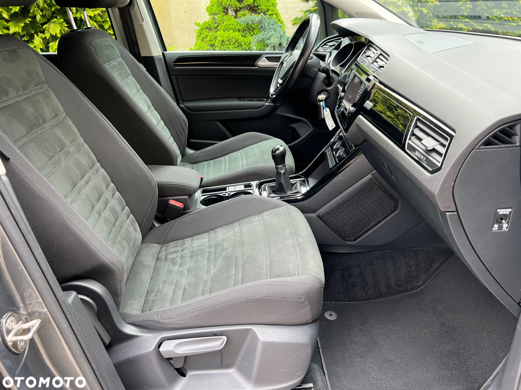 Volkswagen Touran 1.4 TSI BMT Highline - 33