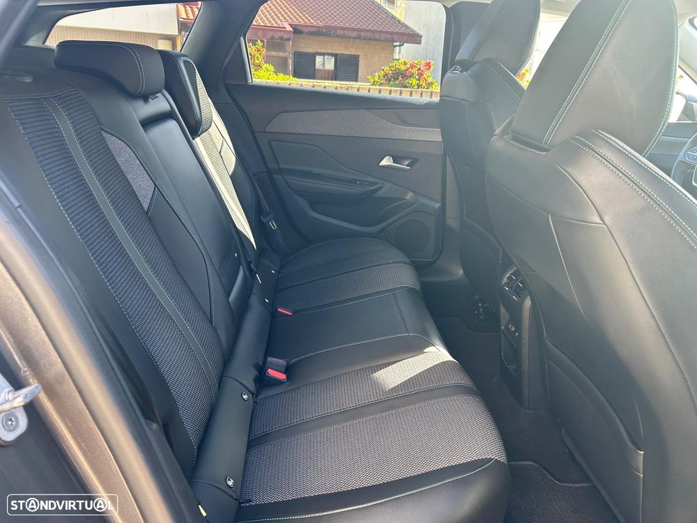 Peugeot 308 SW 1.6 Hybrid Allure Pack e-EAT8 - 20