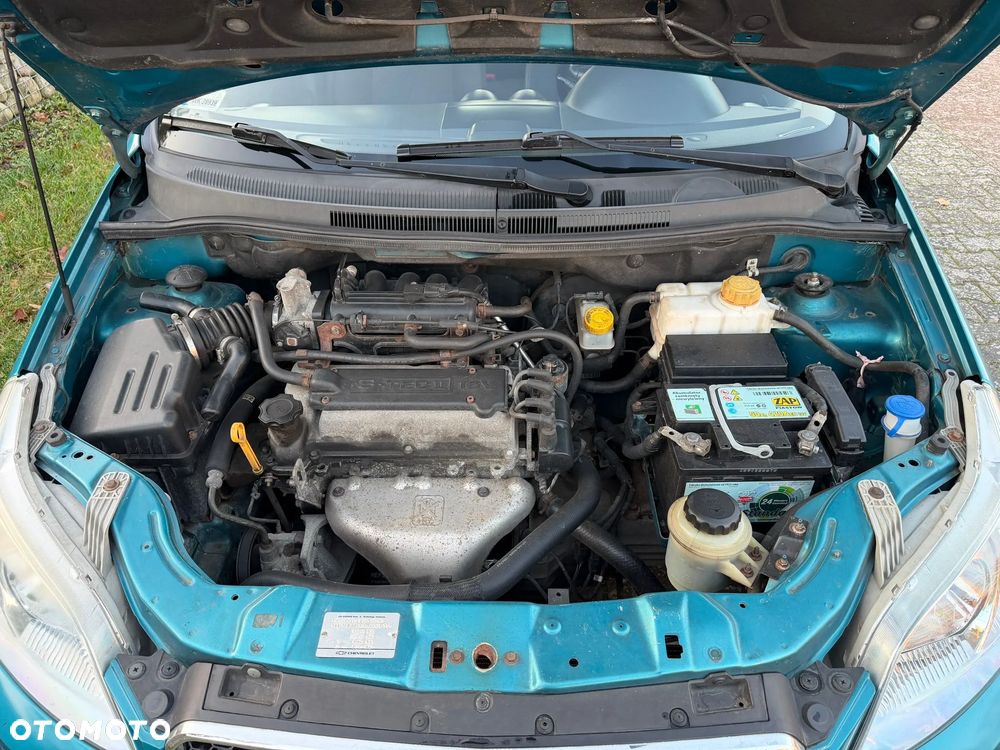 Chevrolet Aveo 1.2 16V Base - 19