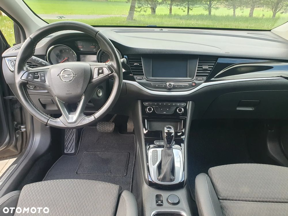 Opel Astra 1.4 T Dynamic S&S - 34