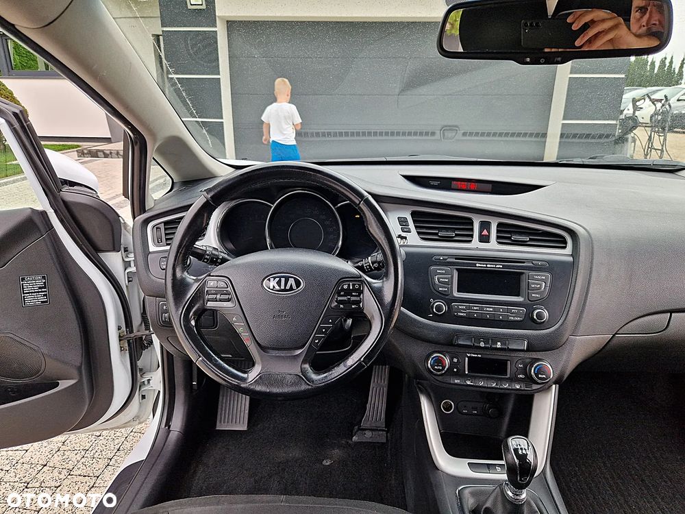 Kia Ceed 1.6 Crdi M Euro2012 - 9