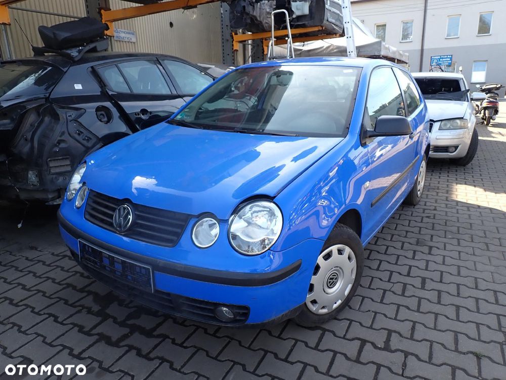 CZĘŚCI - Vw Polo IV 9N 1,2 54KM AWY HB 3D 5B GDN lakier LA5F 2002r. INDEX - 10004 - 1