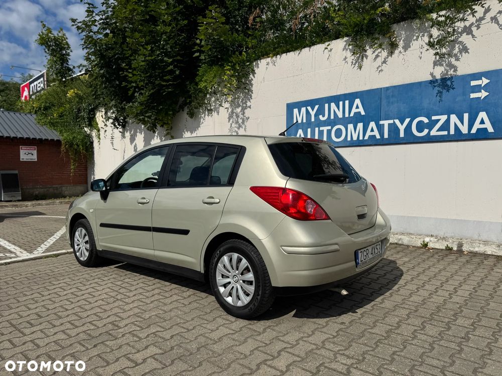 Nissan Tiida - 6