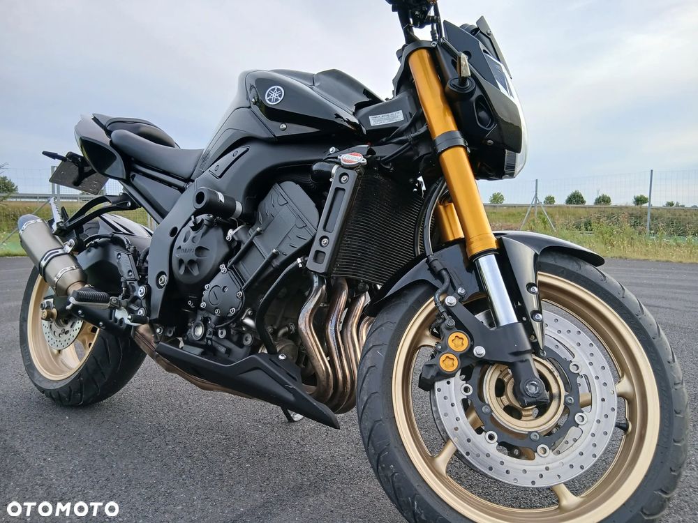 Yamaha FZ8 - 8