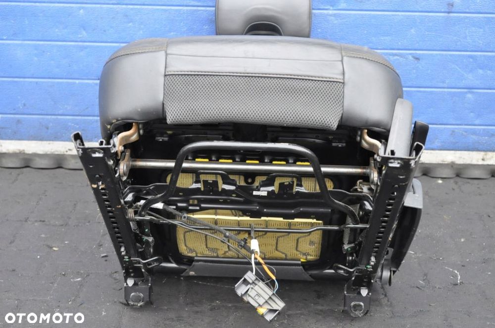 VOLVO XC60 I FOTEL KIEROWCY LEWY - 7