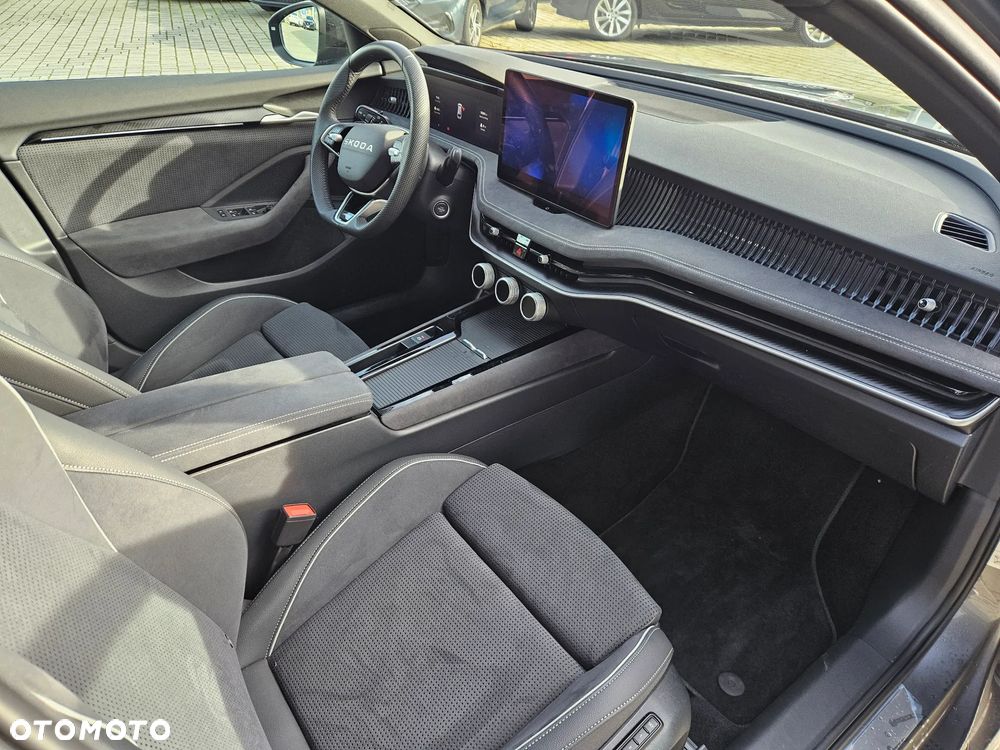 Skoda Superb 1.5 TSI Plug-in Hybrid Sportline DSG - 10