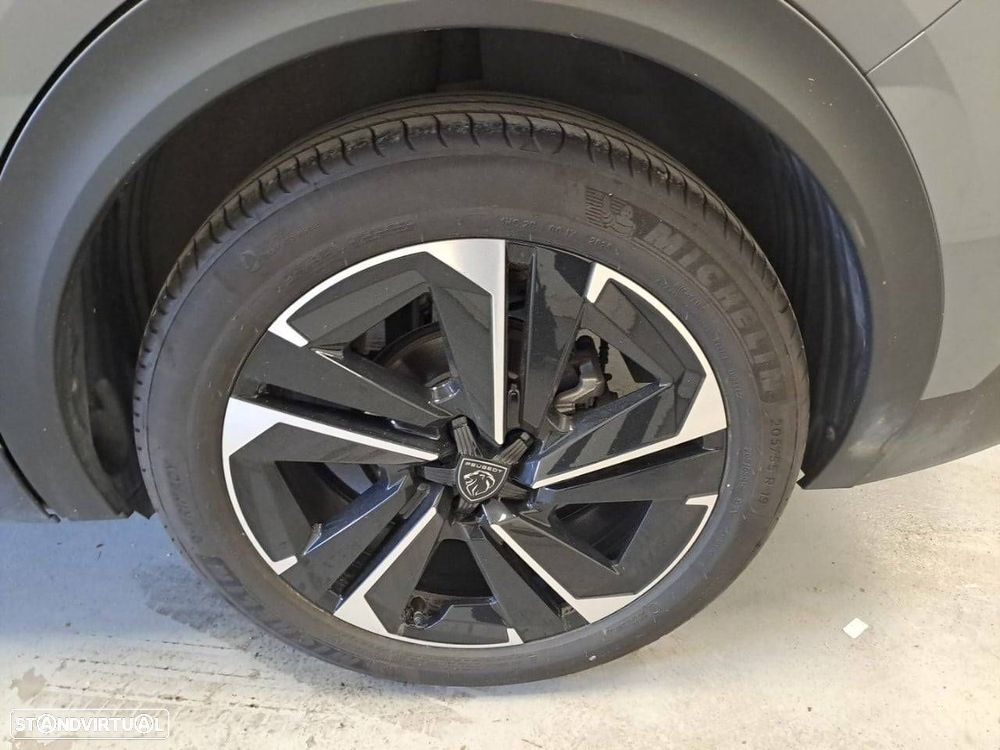 Peugeot 408 1.2 Hybrid Allure e-DCS6 - 11