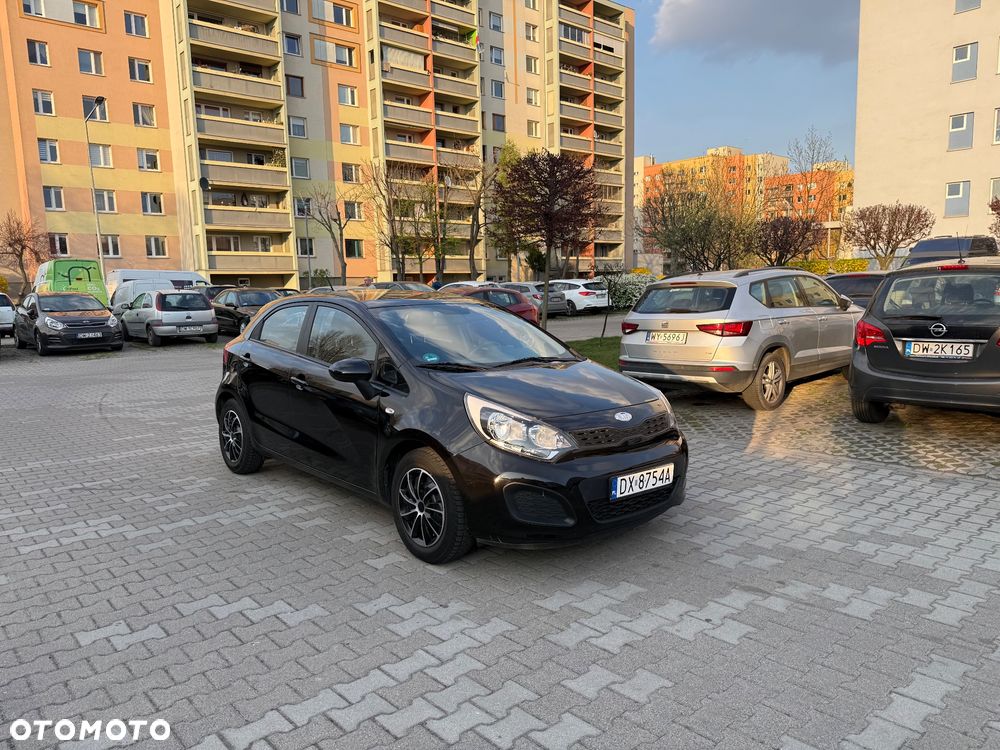 Kia Rio 1.2 Attract - 2