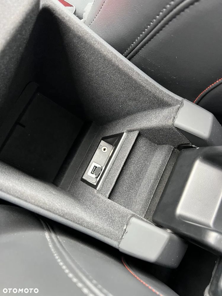 Volvo XC 60 D3 Drive-E Ocean Race - 24