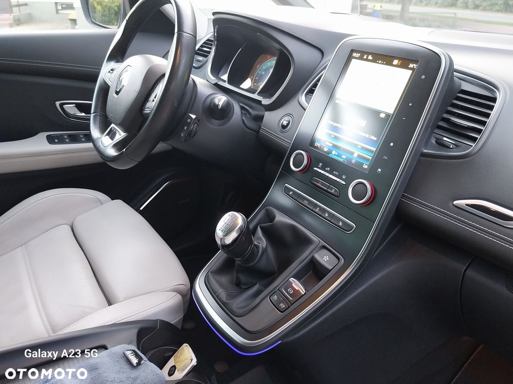 Renault Scenic 1.2 TCe Energy Bose Edition - 11