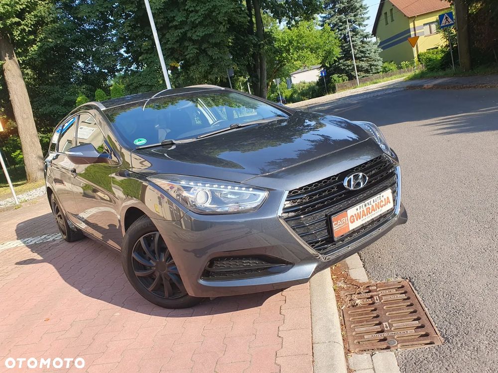 Hyundai i40 Kombi blue 1.6 Trend - 24