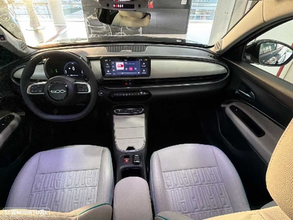 Fiat 600 1.2 Hybrid La Prima - 13