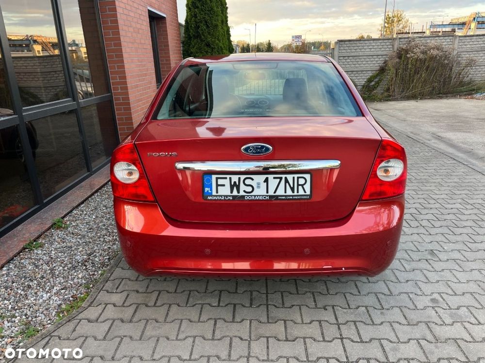 Ford Focus 1.6 Trend - 6