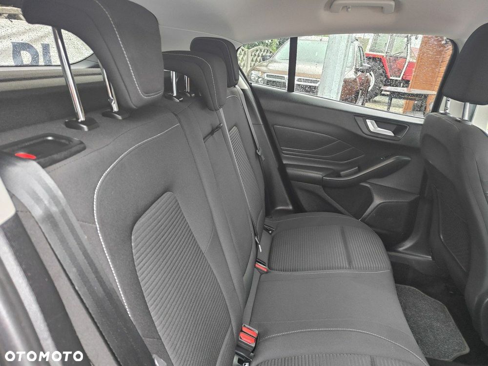 Ford Focus 1.5 EcoBlue Start-Stopp-System TITANIUM STYLE - 23