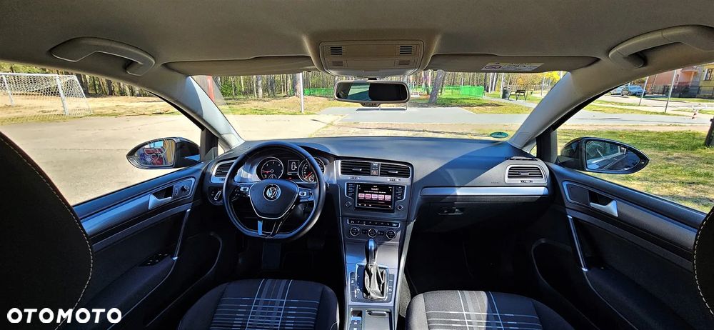 Volkswagen Golf 1.6 TDI BlueMotion Technology DSG Lounge - 11