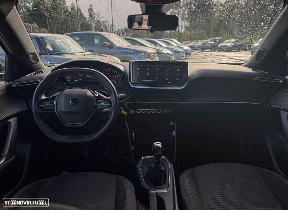 Peugeot 2008 1.2 PureTech Style - 24