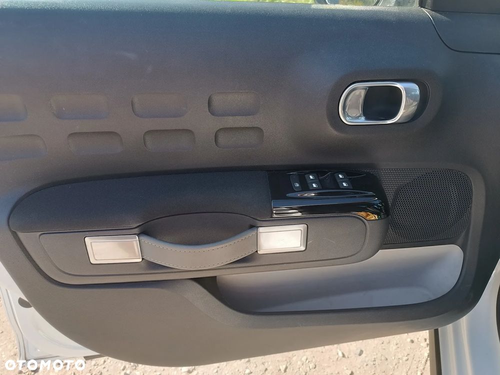 Citroën C3 1.2 PureTech Shine EAT6 - 9