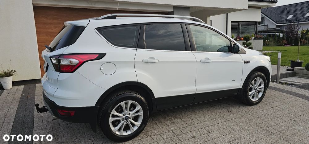 Ford Kuga 2.0 TDCi 4WD Titanium - 27