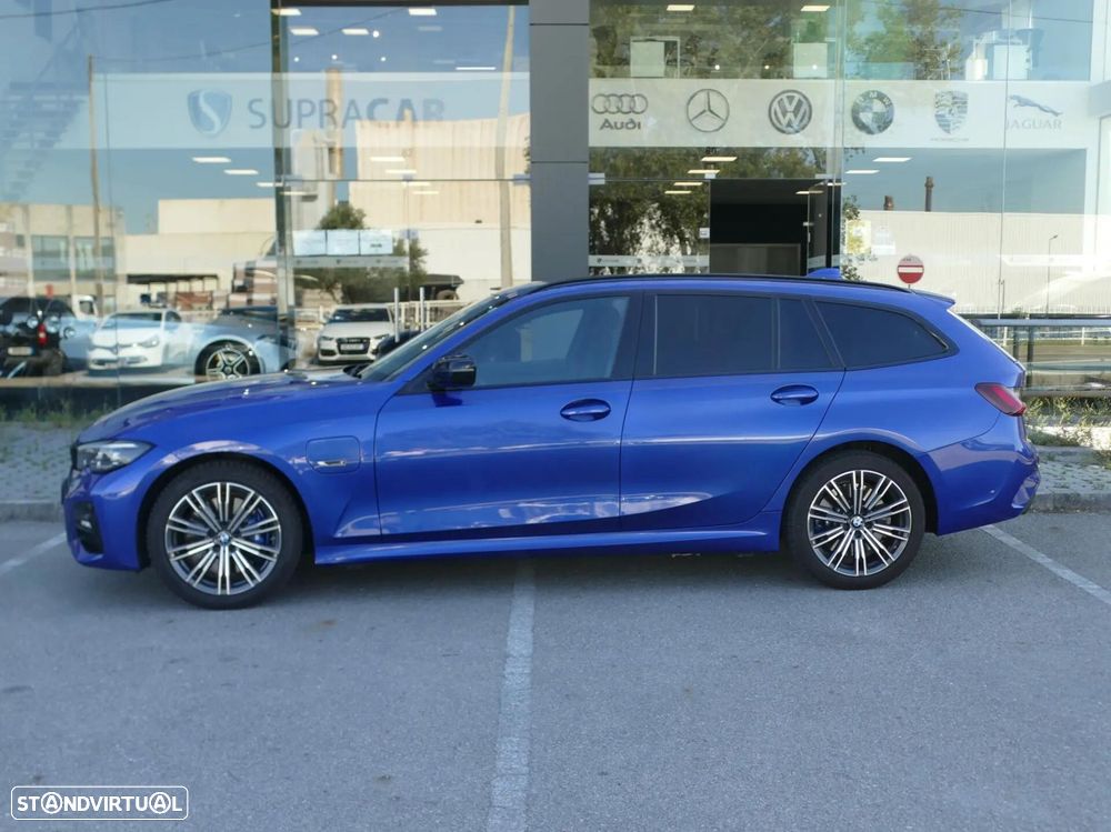 BMW 330 e Pack Desportivo M Auto - 39
