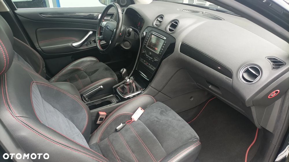 Ford Mondeo 2.0 EcoBoost Titanium S - 13
