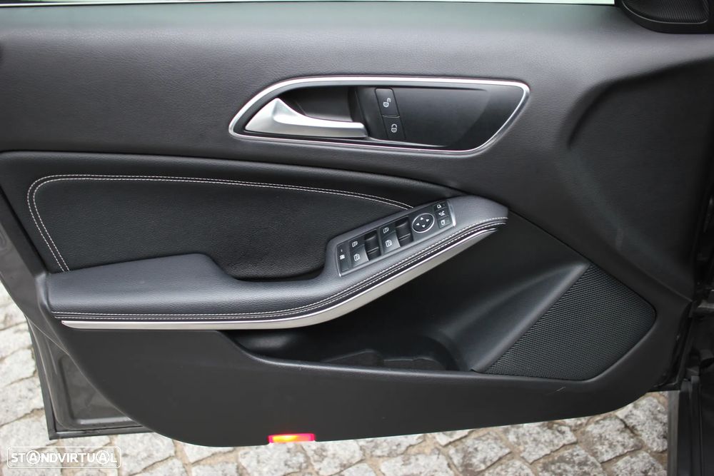 Mercedes-Benz A 180 d Fleet Pack Urban - 10