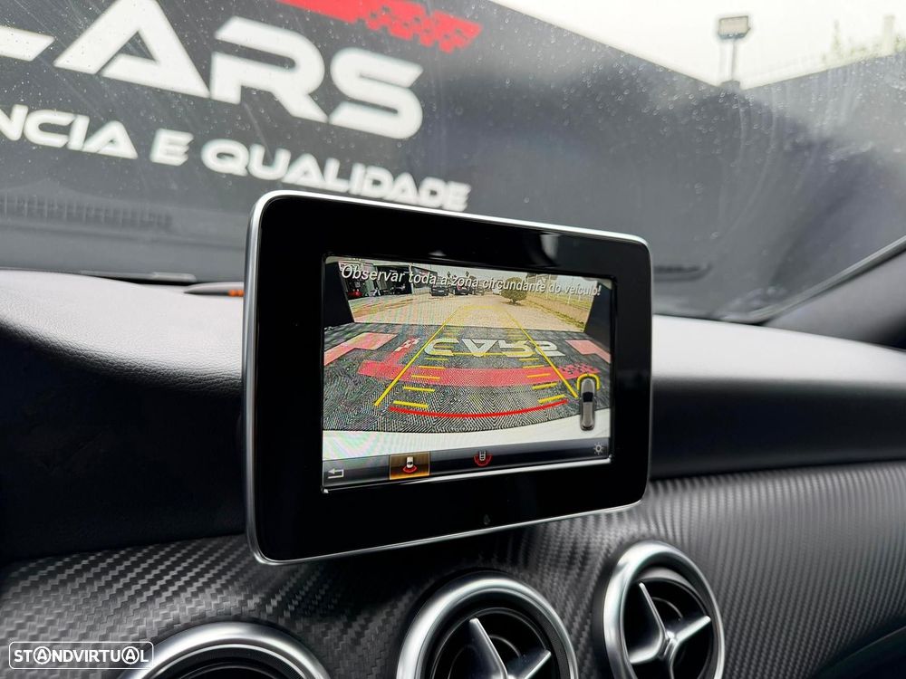 Mercedes-Benz A 180 d AMG Line - 19