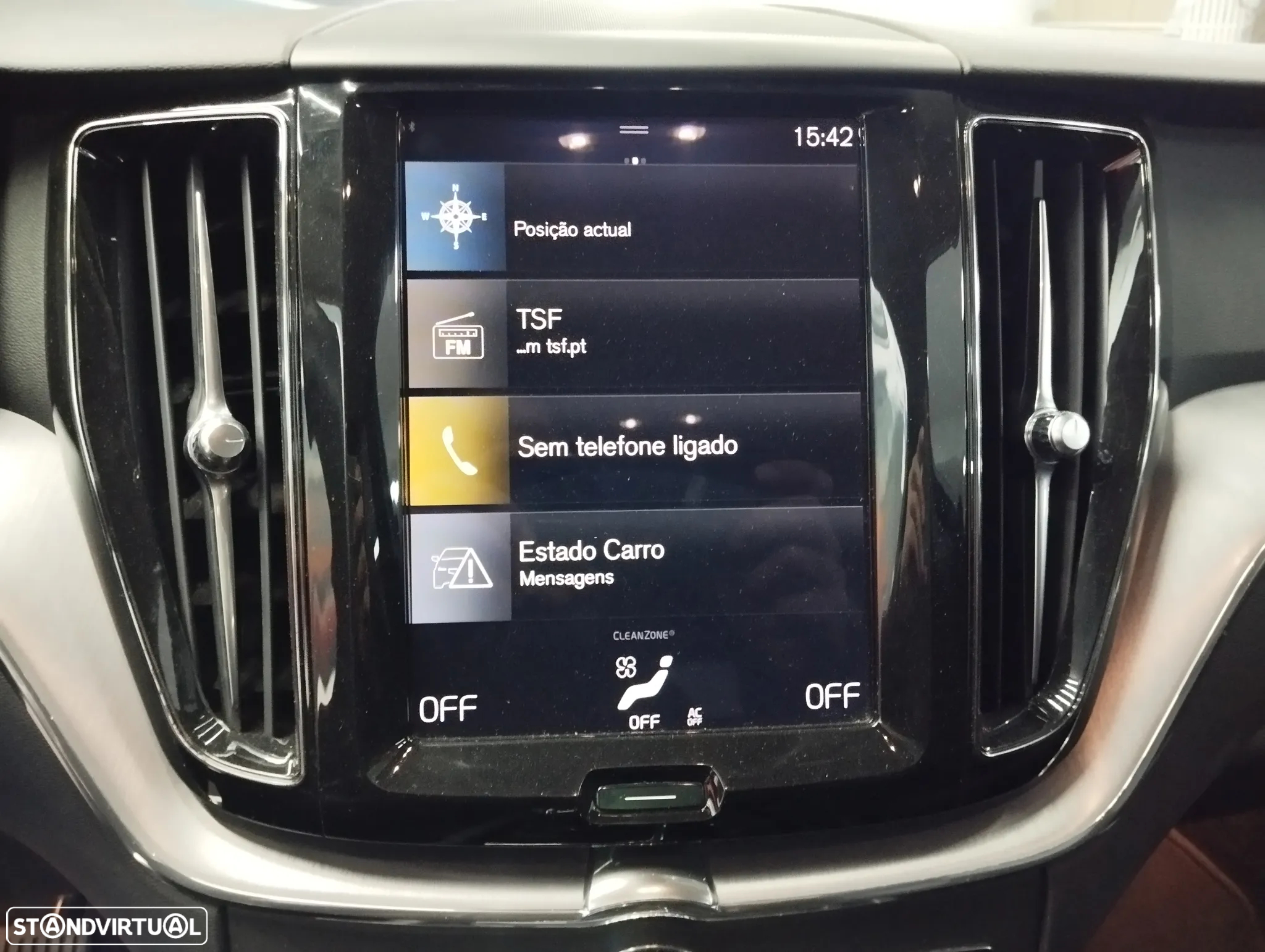 Volvo XC 60 2.0 D4 Momentum Plus Geartronic - 25